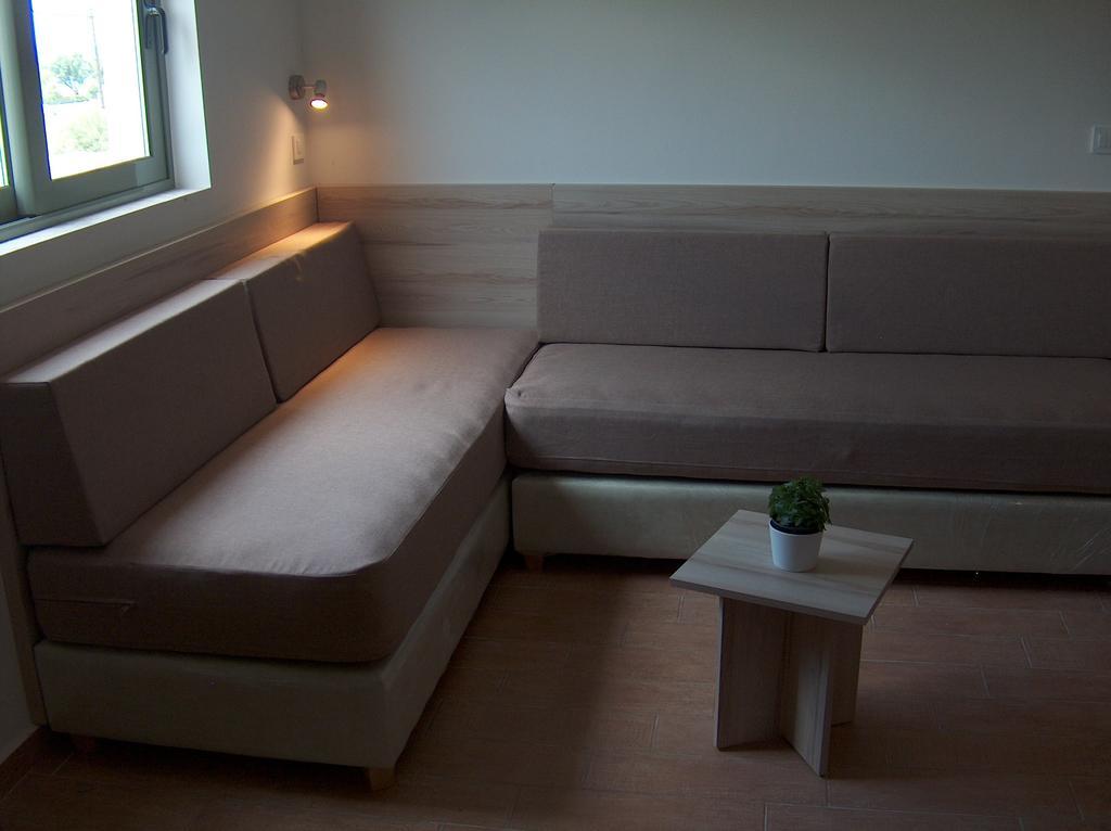 Gerona Mare Apartments Gerani  部屋 写真