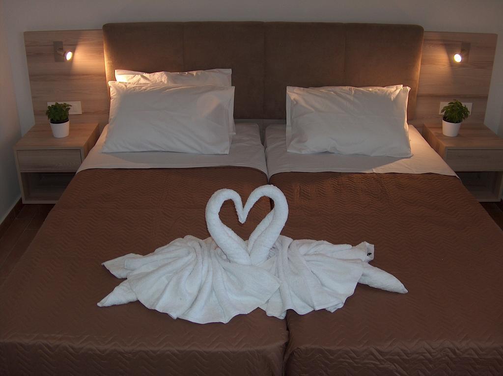Gerona Mare Apartments Gerani  部屋 写真