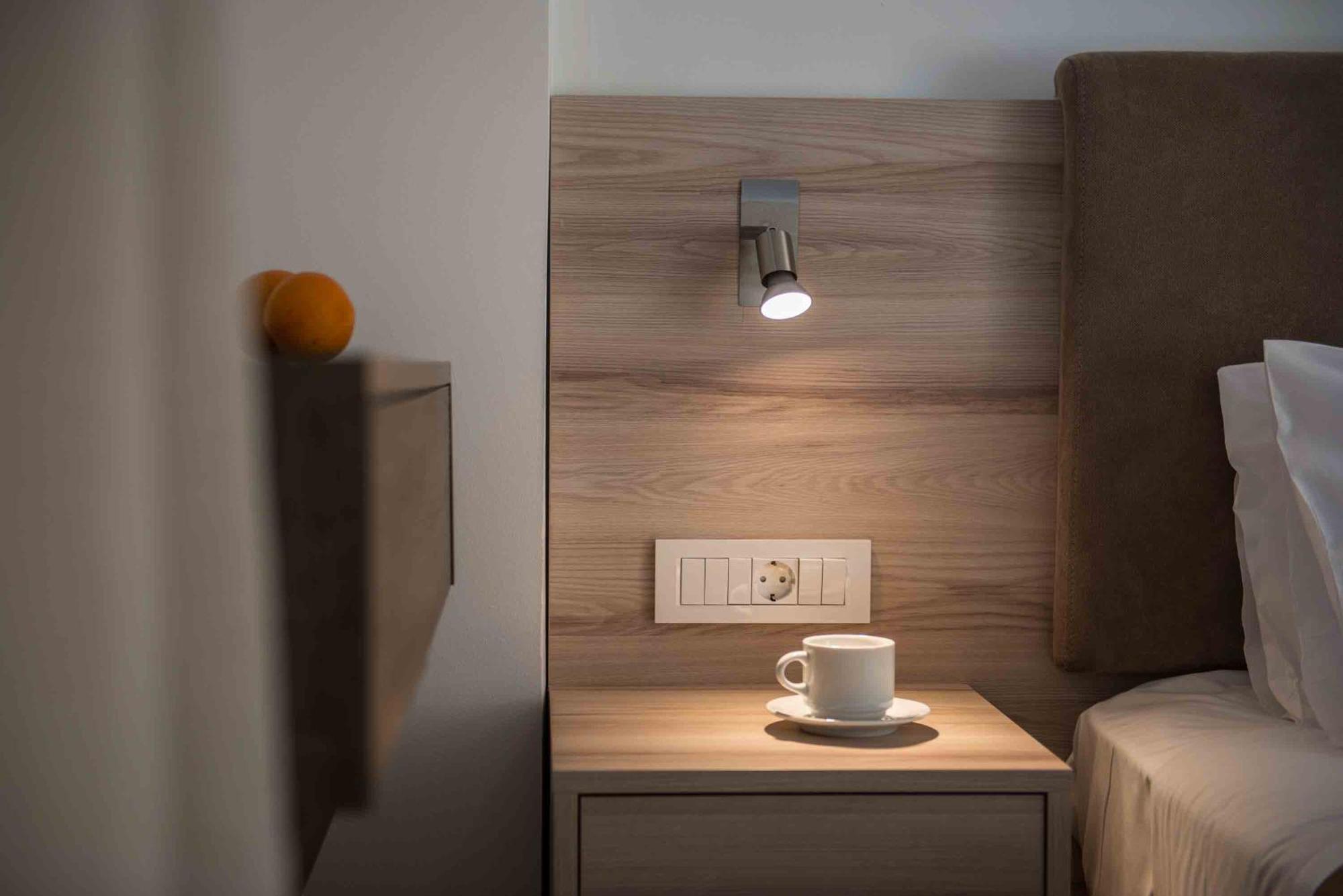 Gerona Mare Apartments Gerani  エクステリア 写真