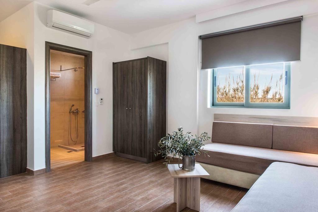 Gerona Mare Apartments Gerani  エクステリア 写真