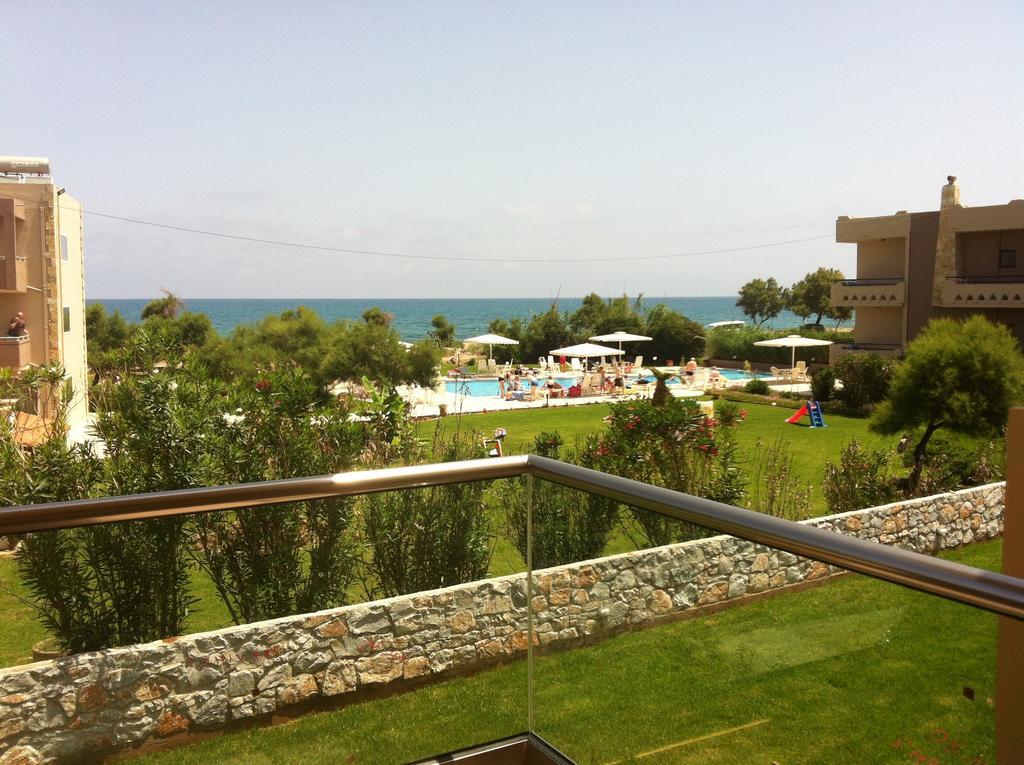Gerona Mare Apartments Gerani  部屋 写真