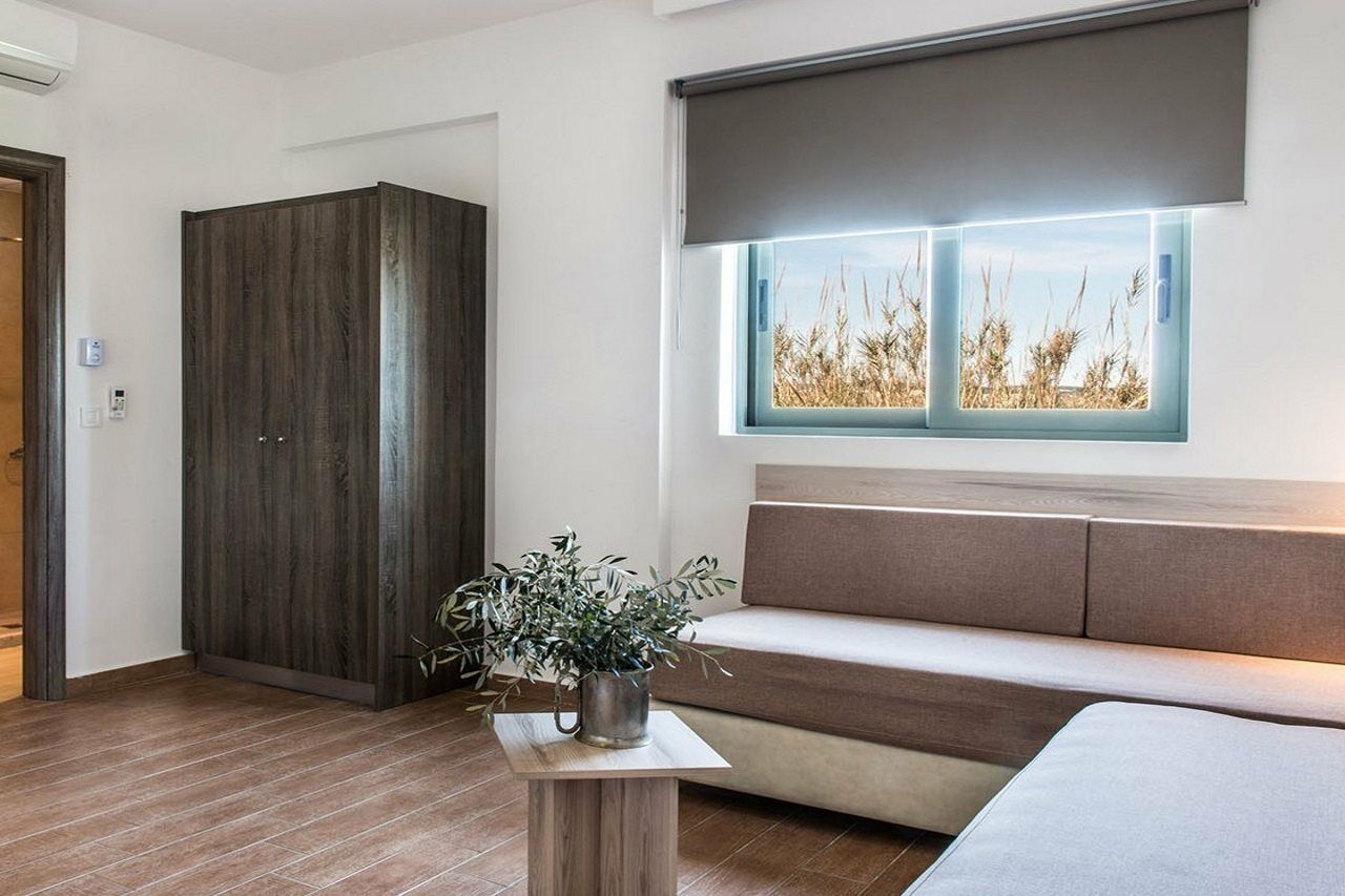 Gerona Mare Apartments Gerani  エクステリア 写真